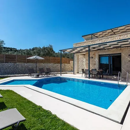 Villa Vera Natura I & Ii, With Private Pools, Bbq & Playground, By Thinkvilla
