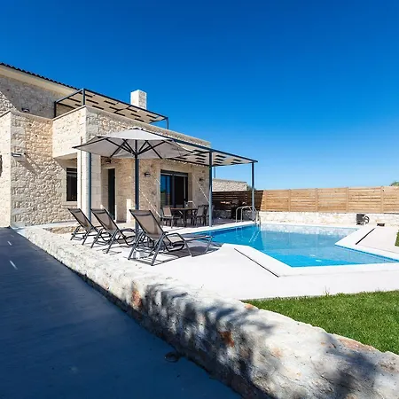 Villa Vera Natura I & Ii, With Private Pools, Bbq & Playground, By Thinkvilla Agia Paraskevi (Rethymno)