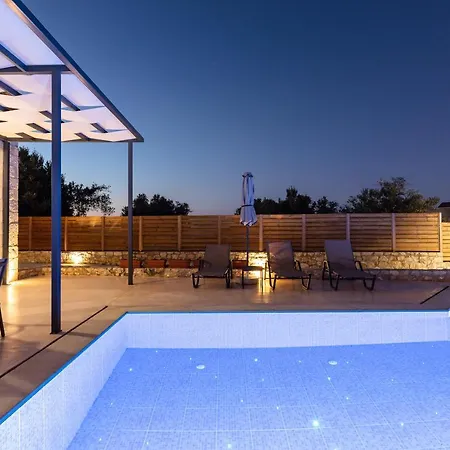 Villa Vera Natura I & Ii, With Private Pools, Bbq & Playground, By Thinkvilla Agia Paraskevi (Rethymno)