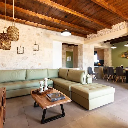 Villa Vera Natura I & Ii, With Private Pools, Bbq & Playground, By Thinkvilla *