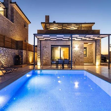 Villa Vera Natura I & Ii, With Private Pools, Bbq & Playground, By Thinkvilla *